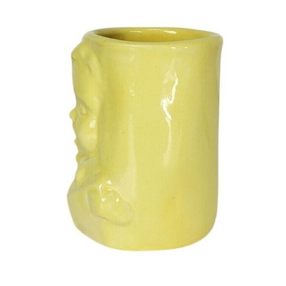 Vintage 1940s Yellow Little Choir Boy Singer Ceramic Religious Coffee Mug RARE - Picture 5 of 8